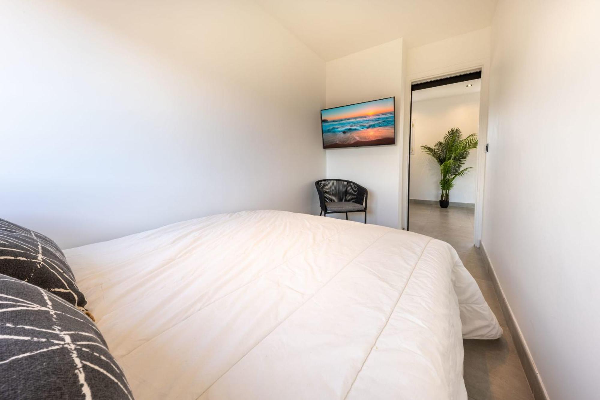 06az - With Terrace - 10min From Palais Apartamento Cannes