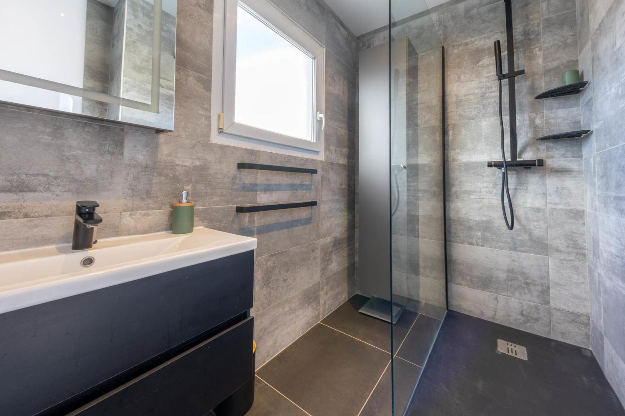 06az - With Terrace - 10min From Palais Apartamento *