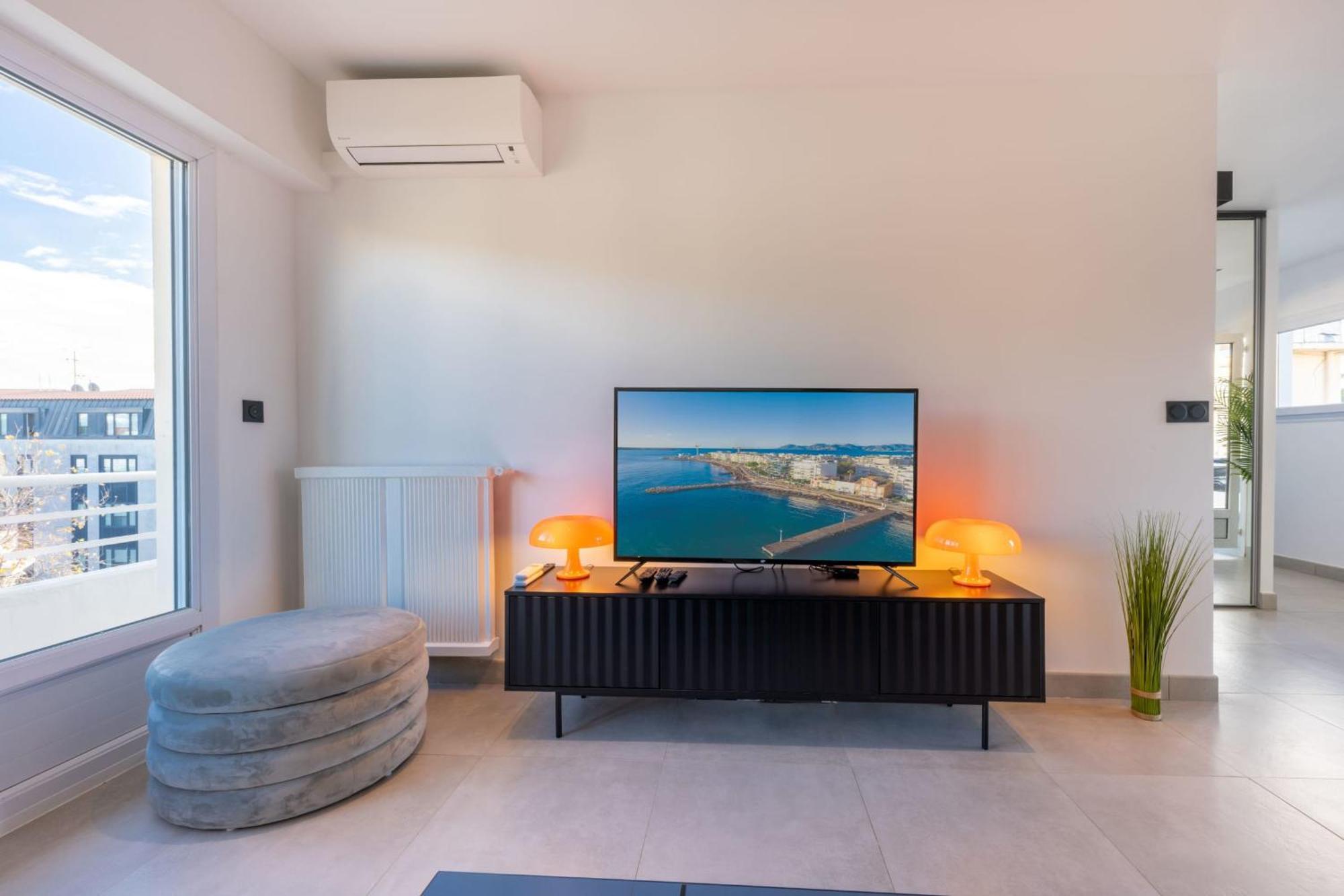 06az - With Terrace - 10min From Palais Apartamento